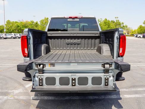 New 2026 GMC Sierra 1500 Denali w/ Technology Package AWD/4WD image 10