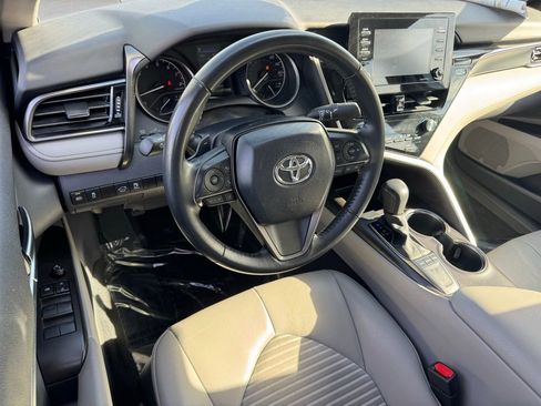 Used 2024 Toyota Camry SE image 19
