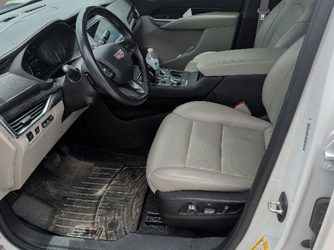 Used 2021 Cadillac XT4 Premium Luxury FWD image 15