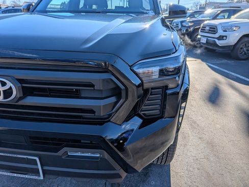 Certified 2024 Toyota Tacoma SR5 image 12