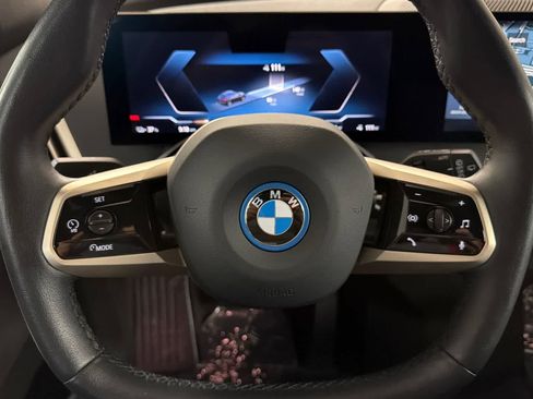 Used 2023 BMW iX xDrive50 w/ Sport Package AWD/4WD image 24