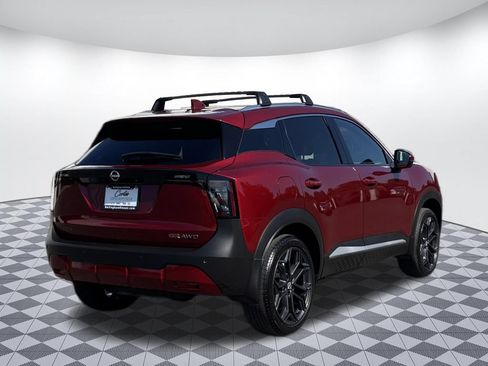 Used 2025 Nissan Kicks SR AWD/4WD image 7