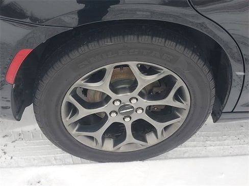 Used 2015 Chrysler 300 S w/ 300S Premium Group image 5