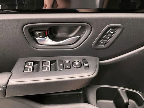 Used 2025 Honda Pilot EX-L image 40