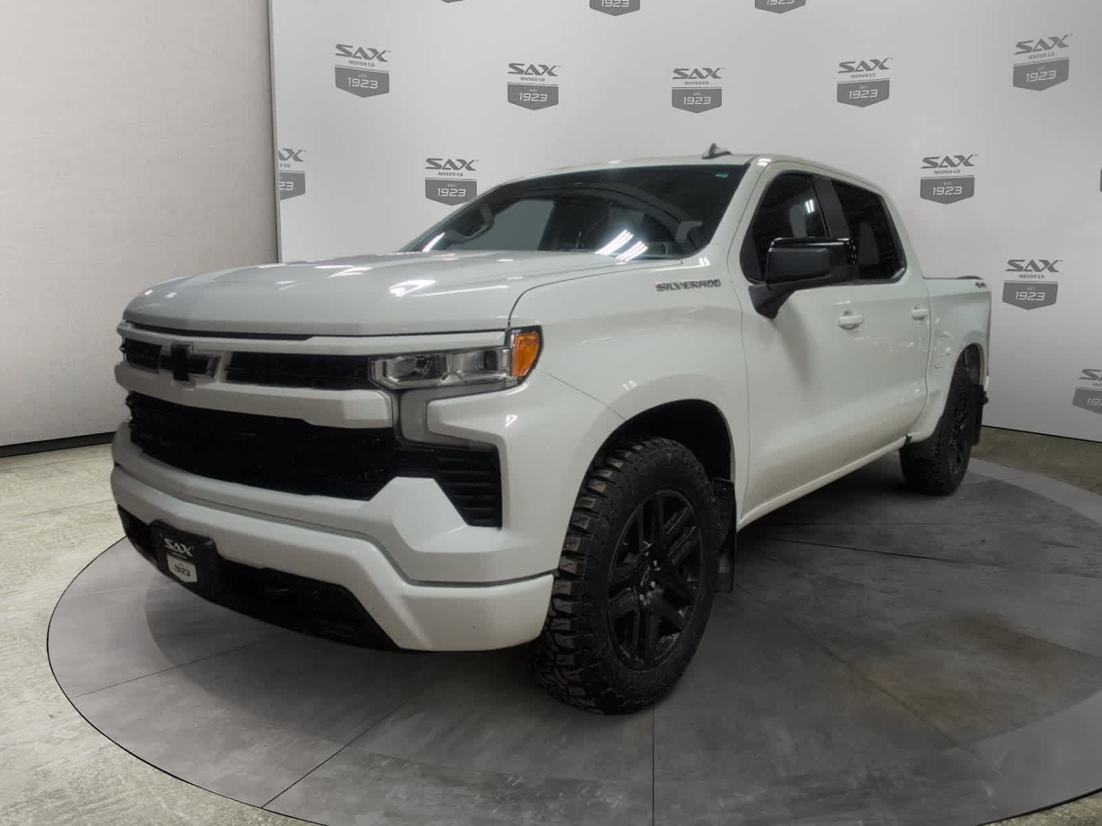 Used 2024 Chevrolet Silverado 1500 RST AWD/4WD image 7