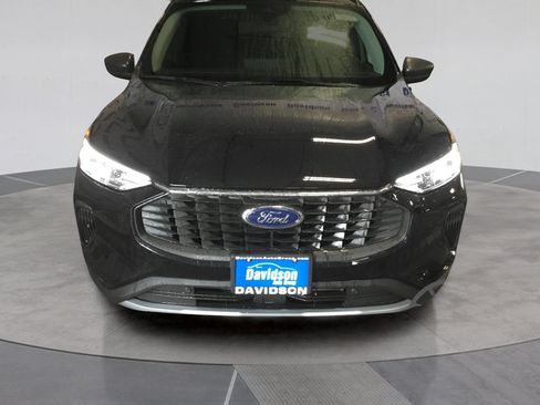 Used 2024 Ford Escape Active w/ Tech Pack #1 AWD/4WD image 10