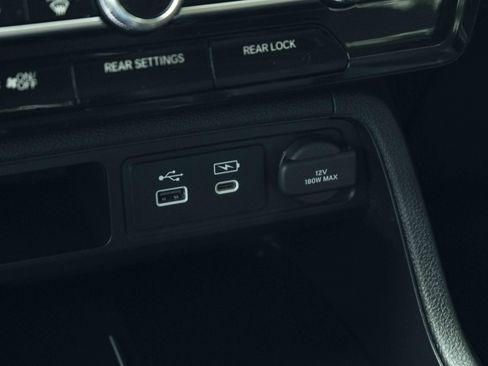 Used 2025 Honda Pilot Elite image 33