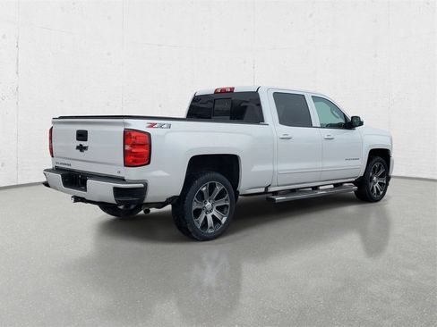Used 2018 Chevrolet Silverado 1500 LT w/ All Star Edition image 7