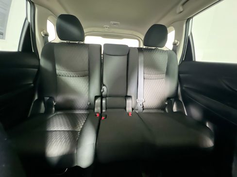 Used 2019 Nissan Rogue SV w/ Premium Package image 33