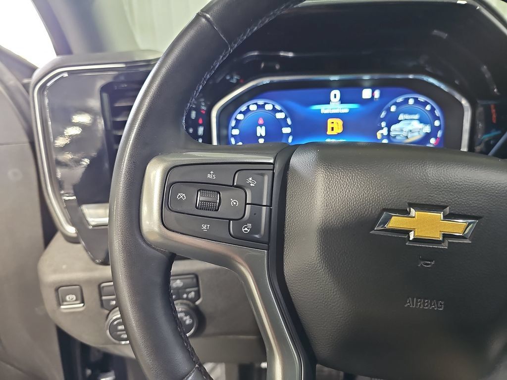 Used 2023 Chevrolet Silverado 1500 LT AWD/4WD image 16