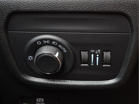 New 2026 Jeep Grand Cherokee Altitude AWD/4WD image 17