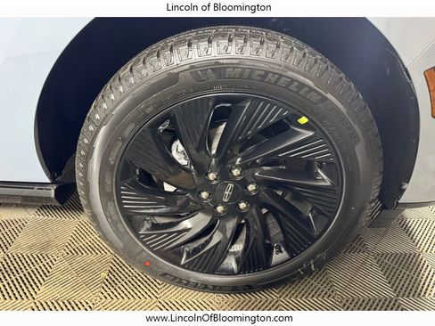 New 2026 Lincoln Navigator L Reserve AWD/4WD image 12