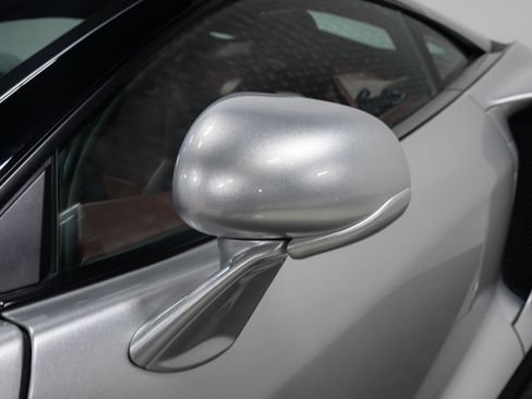 Used 2023 McLaren GT image 18