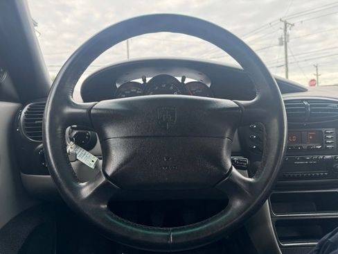 Used 2000 Porsche Boxster RWD image 13
