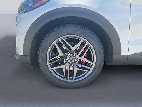 New 2026 Ford Explorer ST-Line w/ ST-Line Street Pack RWD image 28