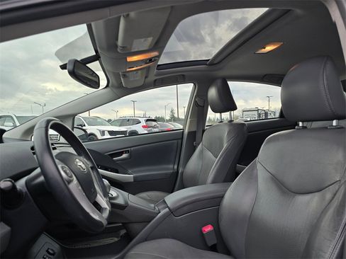 Used 2010 Toyota Prius One image 12