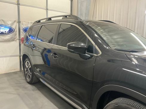 Used 2024 Subaru Ascent Limited w/ Technology Package AWD/4WD image 4
