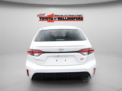 New 2026 Toyota Corolla SE w/ SE Package image 3