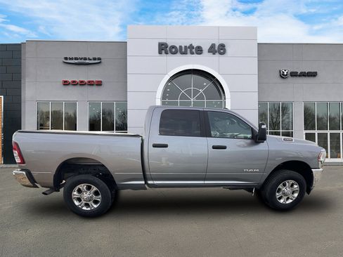 Used 2024 RAM 2500 Big Horn w/ Bed Utility Group image 6