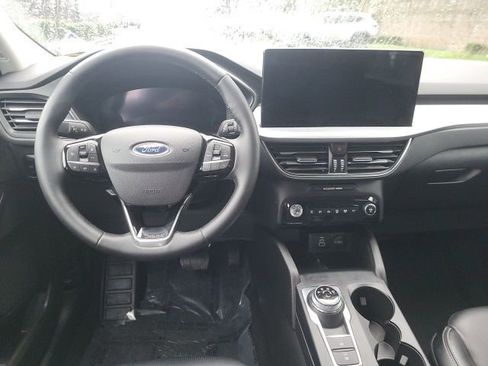 Certified 2024 Ford Escape Platinum image 16