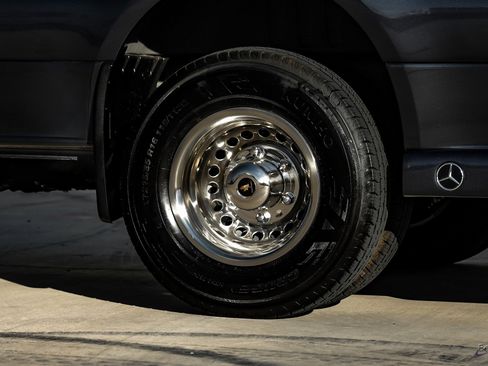 Used 2023 Mercedes-Benz Sprinter 3500 image 88