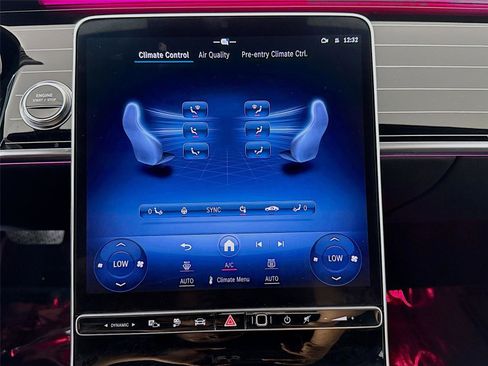 Used 2024 Mercedes-Benz S 580e 4MATIC Sedan image 12