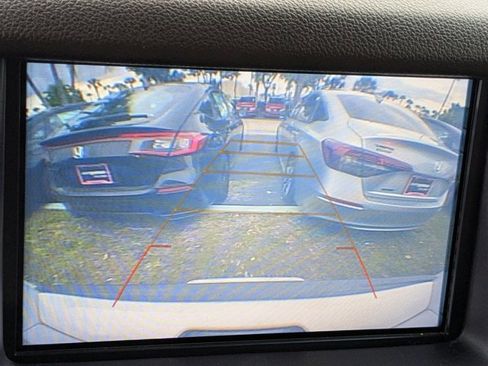 Used 2019 GMC Yukon SLT image 13