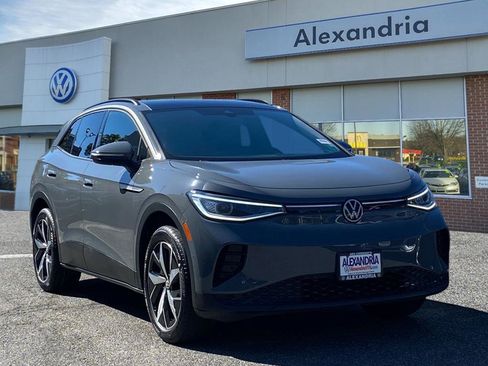 Used 2023 Volkswagen ID.4 Pro S image 1
