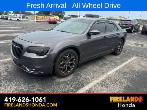 Used 2017 Chrysler 300 S w/ 300S Premium Group AWD/4WD image 2