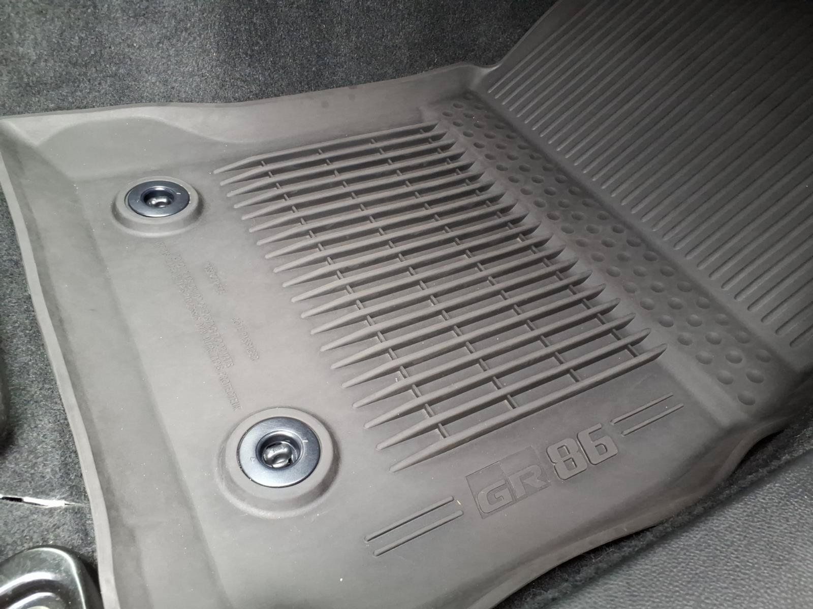 Used 2023 Toyota GR86 Premium w/ ALL Weather Mat Package (TMS) RWD image 28