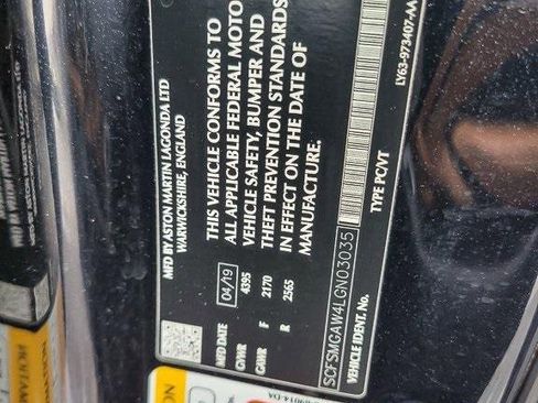 Used 2020 Aston Martin V8 Vantage Coupe image 21