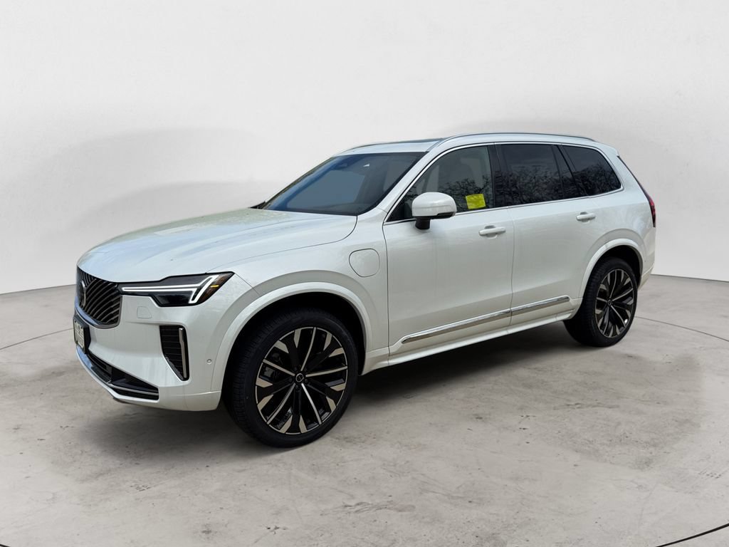 New 2026 Volvo XC90 T8 Plus w/ Protection Package Premier AWD/4WD image 2