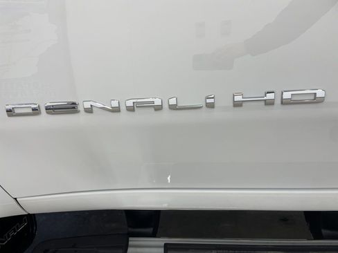 Used 2024 GMC Sierra 3500 Denali AWD/4WD image 25