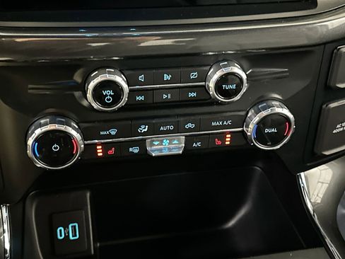 Used 2022 Ford F150 XLT w/ Equipment Group 302A High image 25