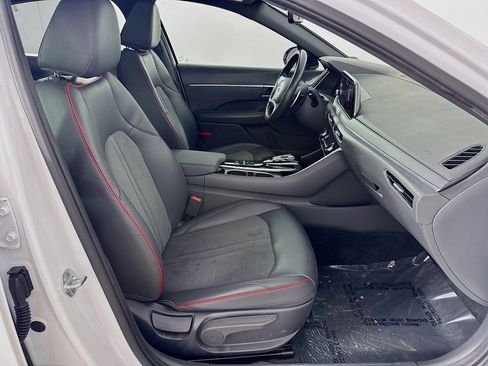 Used 2021 Hyundai Sonata SEL Plus w/ Tech Package image 11
