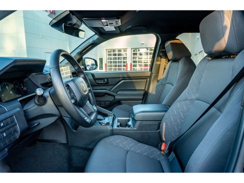 Used 2025 Toyota Tacoma SR5 image 10