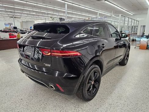 Used 2020 Jaguar E-PACE SE image 4