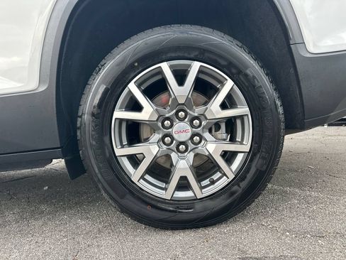 Used 2023 GMC Acadia SLT FWD image 20