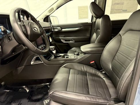 New 2025 Ford Ranger Lariat image 11