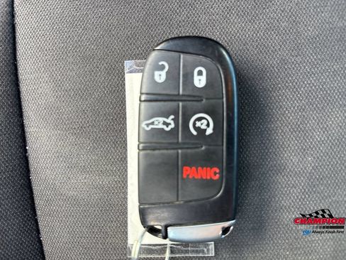 Used 2019 Dodge Charger SXT w/ Driver Confidence Group AWD/4WD image 26