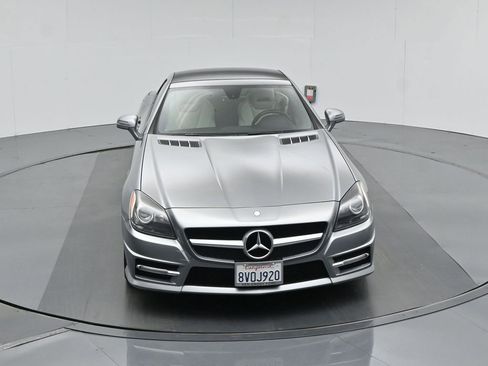 Used 2015 Mercedes-Benz SLK 250 image 32