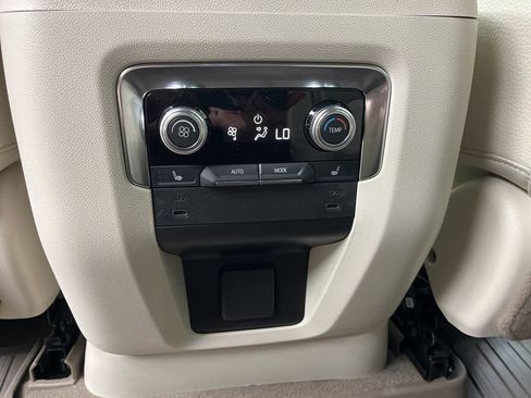 New 2026 GMC Yukon Denali w/ Sun & Power Step Package image 24