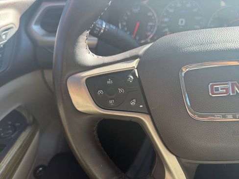 Used 2018 GMC Acadia Denali w/ Technology Package image 30