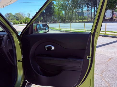 Used 2019 Kia Soul w/ Convenience Package image 13