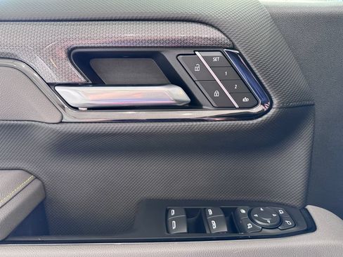 Certified 2025 Chevrolet Silverado 1500 ZR2 w/ Technology Package AWD/4WD image 27
