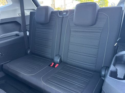 Used 2022 Volkswagen Tiguan S image 15