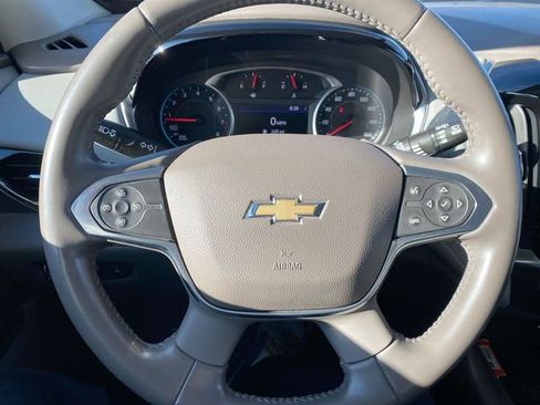 Used 2020 Chevrolet Traverse LT image 14