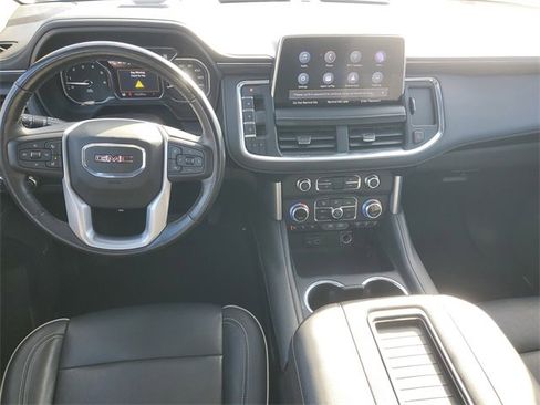 Used 2021 GMC Yukon SLT w/ SLT Premium Package image 13
