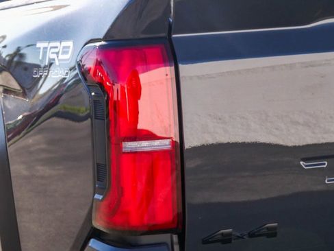 Used 2024 Toyota Tacoma TRD Off-Road image 10