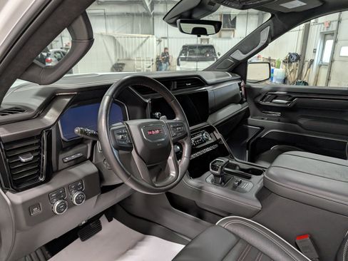 Used 2023 GMC Sierra 1500 AT4X AWD/4WD image 14
